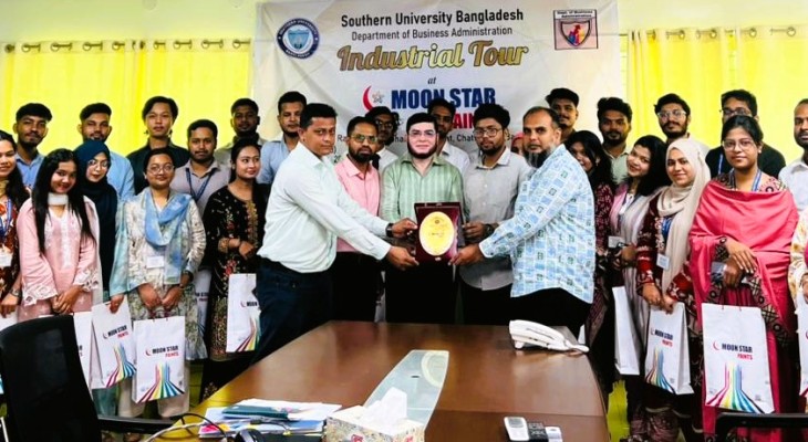 সাউদার্ন শিক্ষার্থীদের মুনস্টার পেইন্টস ইন্ডাস্ট্রিজ পরিদর্শন